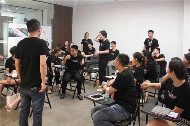 筑梦可罗雅 创业成长营| 店长、导购培训会二期 正式启动