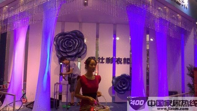 伊仕利衣柜广州建博会新品浪漫发布 夺行业内多个首创