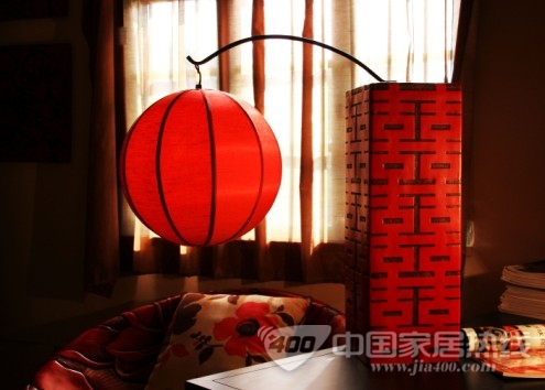 林庆饰家灯上光影 映夏中国红