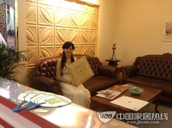 美女时代 开启广州建博会墙纸软装盛会