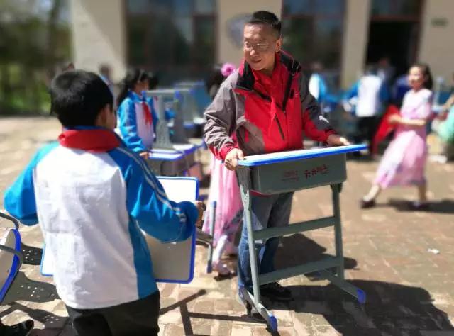 穿越2100多公里，只为给孩子们一份专属定制的爱