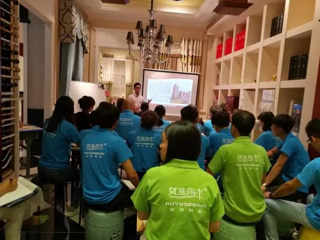 别人门庭若市，你家门可罗雀？怎么经营才能让客户买窗帘第一个就想到你？