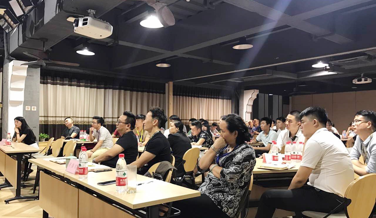 热烈祝贺如鱼得水首届管理层及储备干部的培训学习会议圆满成功！