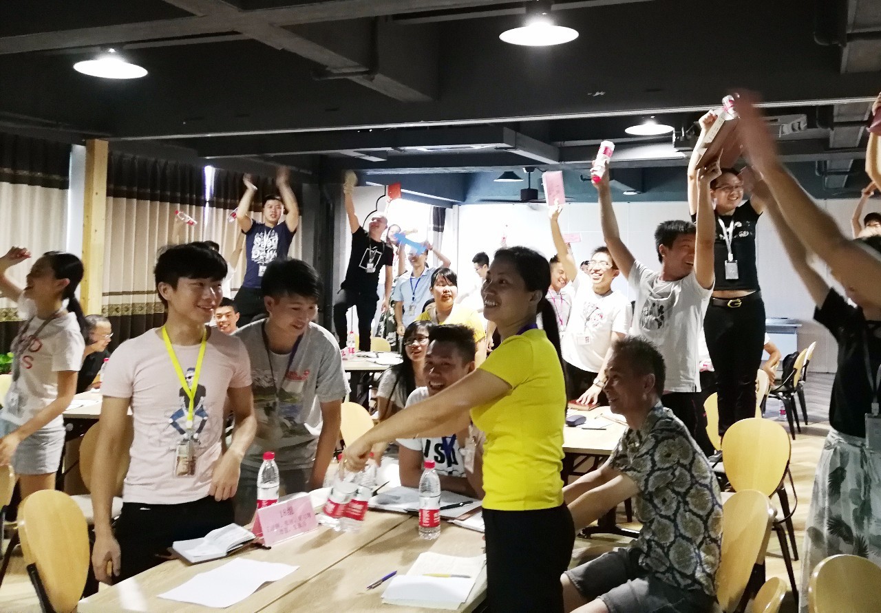 热烈祝贺如鱼得水首届管理层及储备干部的培训学习会议圆满成功！