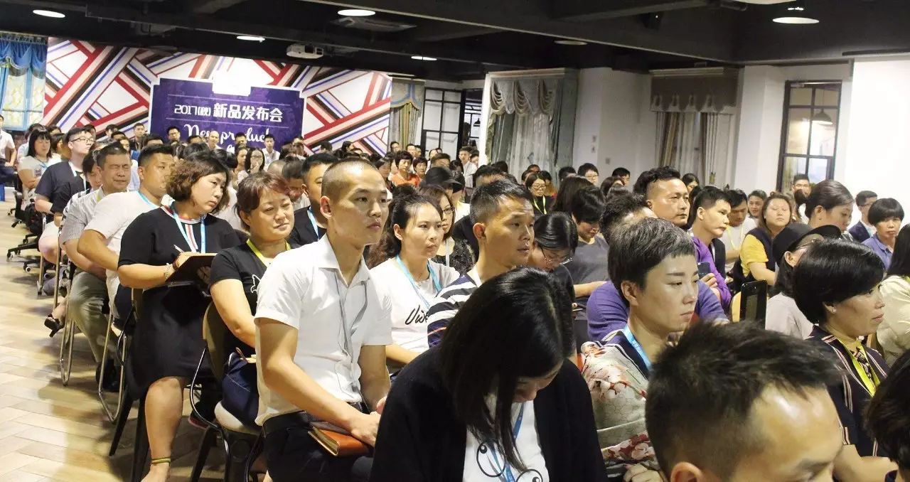 匠心打造，引领潮流 | 窗帘+墙布秋季新品发布掀开如鱼得水崭新篇章