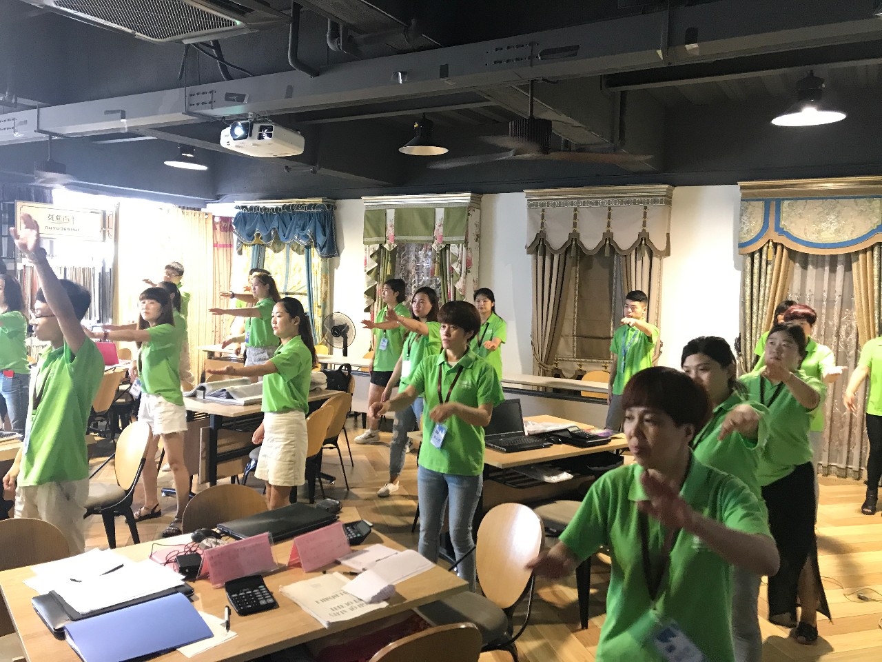 如鱼得水导购精英班转眼已经第11届啦 如鱼得水导购精英班转眼已经第11届啦