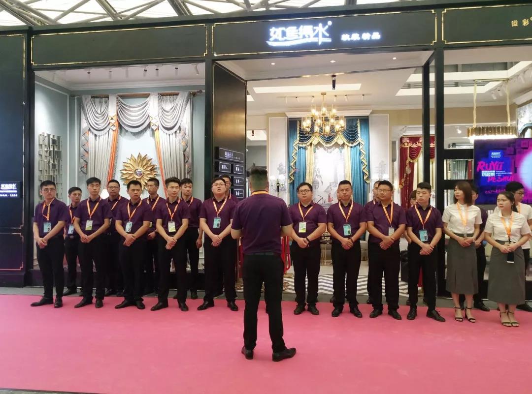 如鱼得水震撼亮相上海国际墙纸布艺软装展
