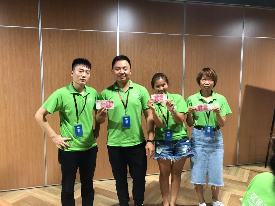 如鱼得水商学院 | 第十四届导购精英班结业