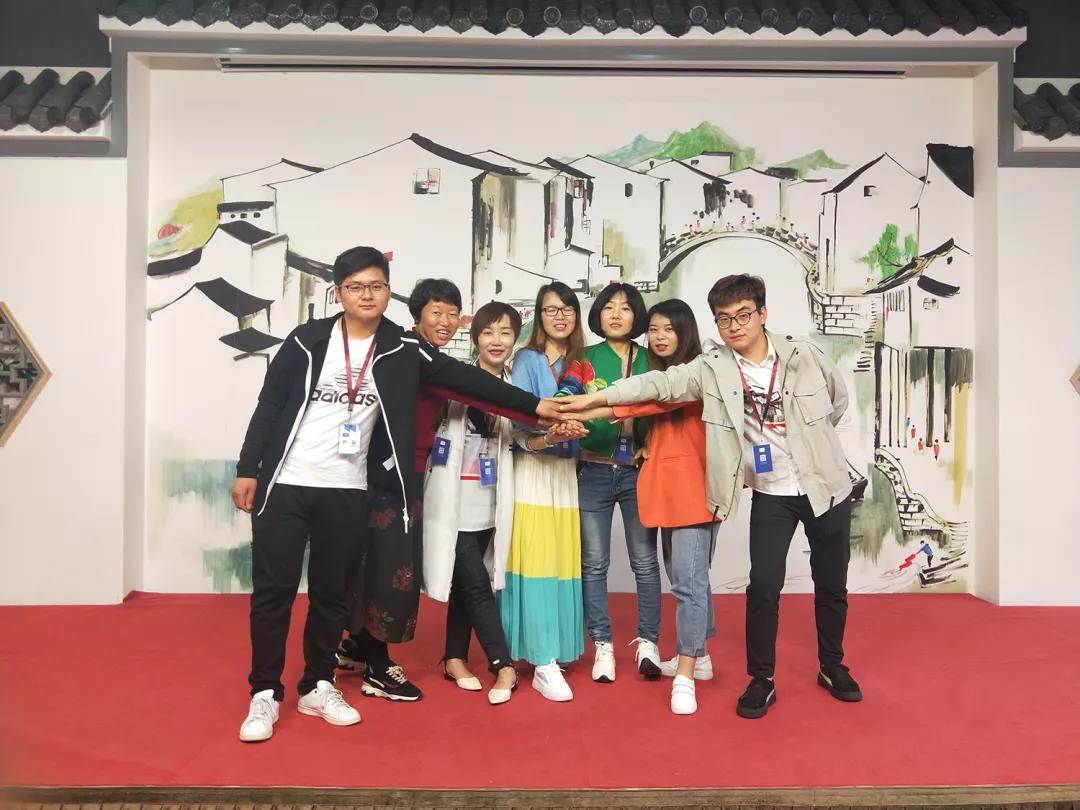 热烈祝贺商学院第94届导购精英班圆满结业