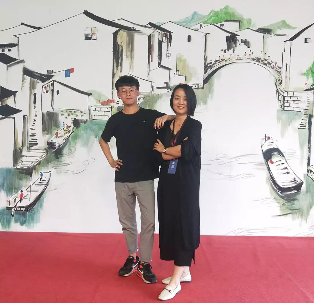 热烈祝贺第98届导购精英班圆满结业 热烈祝贺第98届导购精英班圆满结业
