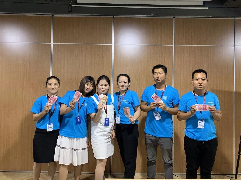 见证！如鱼得水·商学院《第100届导购精英班》