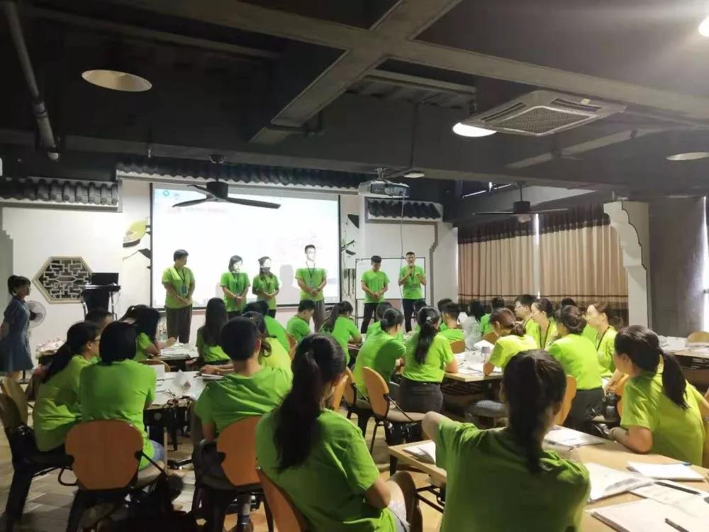 招商加盟火力全开，第102、103届导购精英班一起结业啦