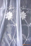 悬挂式绣花窗帘2