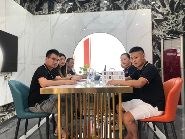 朗途陶瓷华东分公司总经理吴美平：一伙人，一辈子，一件事