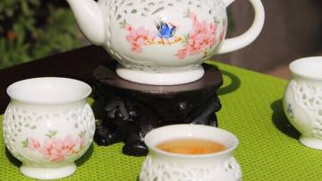 红叶陶瓷产品推荐-5头镂空水点桃花茶具
