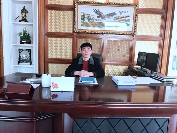 布天下墙布-总经理-赵西雄.jpg