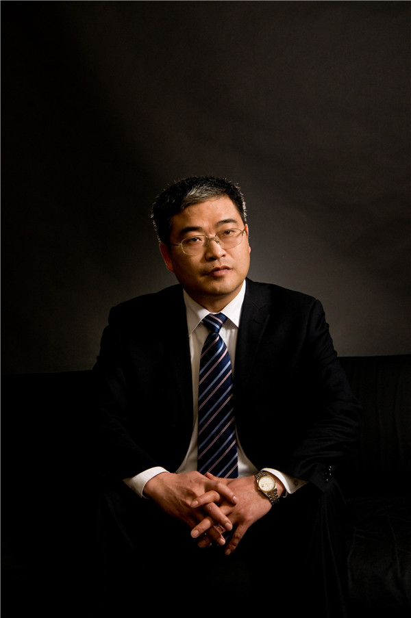 陈刚.jpg