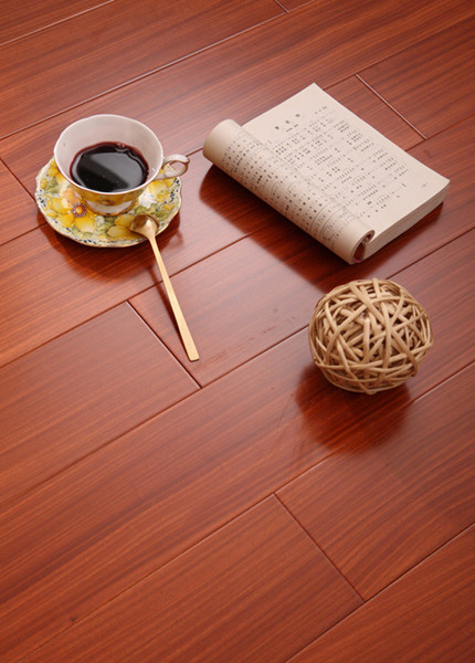地板环保成“口号”，企业还需“真作为”