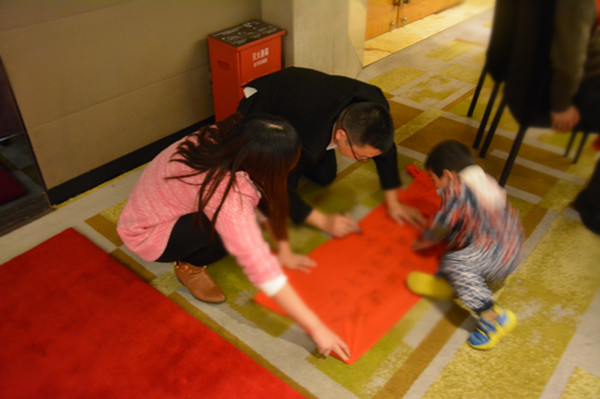 神秘人惊现慧亚2015年会,是惊喜还是惊吓? 神秘人惊现慧亚2015年会,是惊喜还是惊吓?