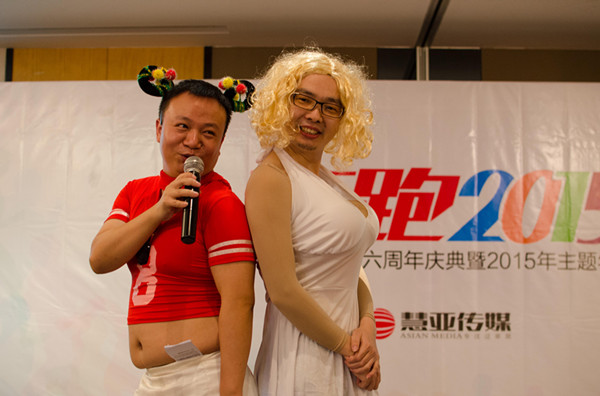 撕逼大战是这样玩的？我读书少你不要骗我
