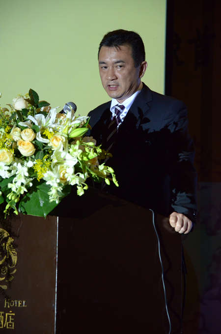义晟：抗病毒PVC地板、墙纸、护墙板面世