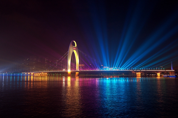 2015广州建博会举办在即 白天逛展晚上看广州夜景
