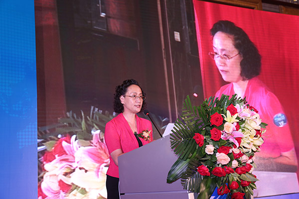 中国高端人造装饰板论坛7月9日顺利召开