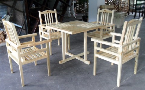 防腐木家具怎么保养