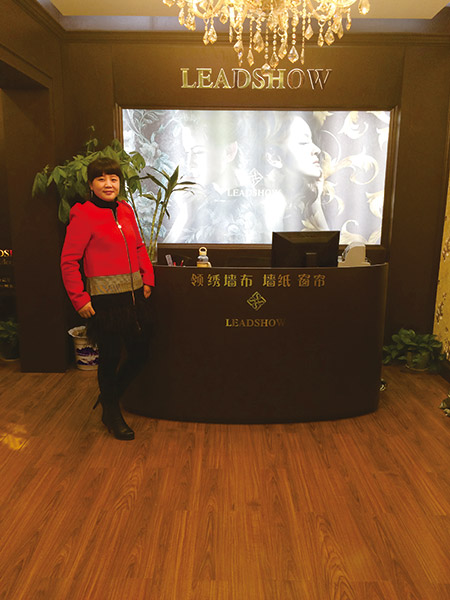 领绣刺绣长沙经销商王帅：为客户提供墙体解决方案