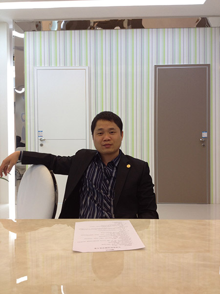 顶固生态门深圳经销商李文瑞:打造最具竞争力的创新营销模式 顶固生态门深圳经销商李文瑞:打造最具竞争力的创新营销模式