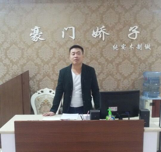豪门骄子任丘经销商王鹏浩:用产品和服务细节感动客户 豪门骄子任丘经销商王鹏浩:用产品和服务细节感动客户