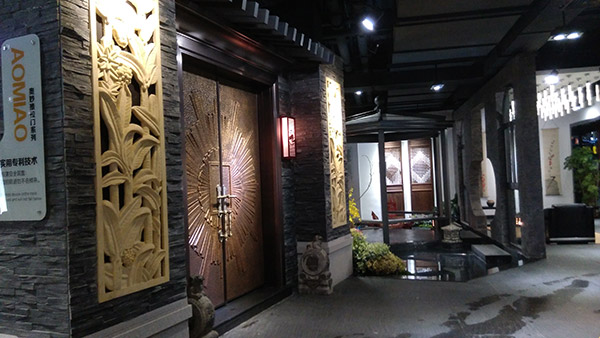 富奥斯佛山经销商：打造专业店面形象 感受体验式服务