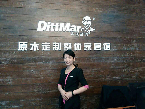 丰成帝纳中山经销商莫度珍：高品质产品是抢占市场的武器