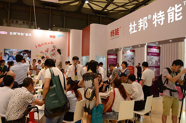 杜邦特能壁纸展雄风 一如既往注重科技和研发