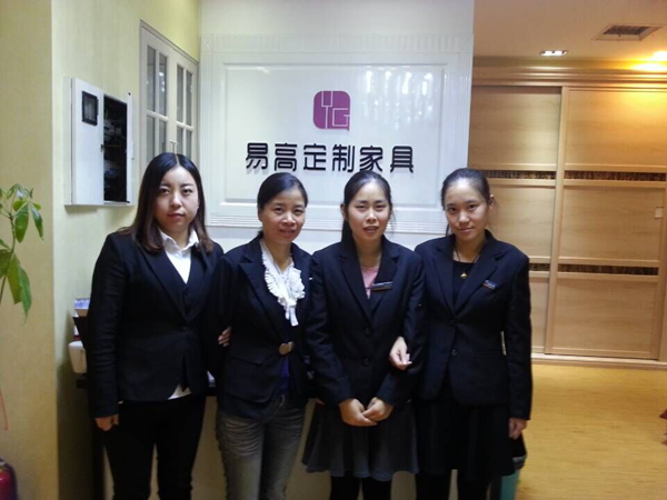 易高大方向+经销商落实贯彻:如虎添翼 易高大方向+经销商落实贯彻:如虎添翼