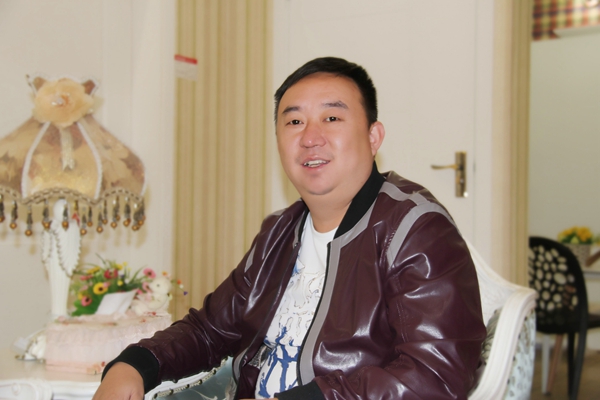 帝露木门洛阳专卖店经销商来平良：大道无边，帝露一路向前