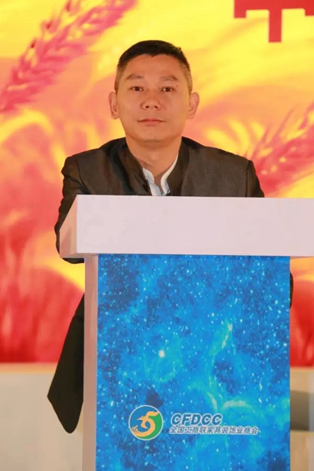 皮阿诺马礼斌：紧随时代，抓住互联网