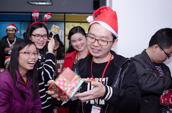 “缘来是你”慧亚圣诞活动 惊喜炸翻天
