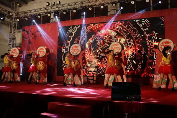 中国门业发展趋势高峰论坛暨东升门业分会成立大会隆重举行 中国门业发展趋势高峰论坛暨东升门业分会成立大会隆重举行