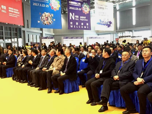 “大定制、大门窗”——2016上海建博会盛大开幕 “大定制、大门窗”——2016上海建博会盛大开幕