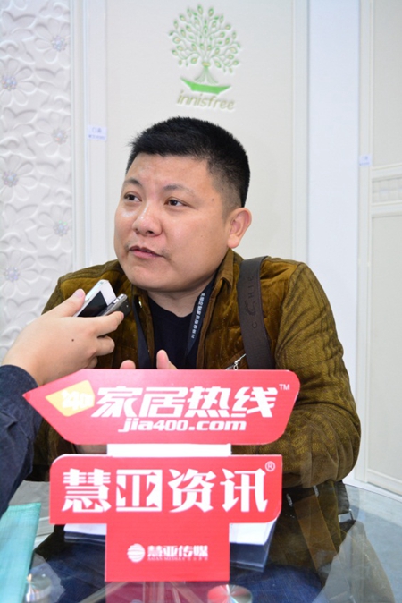 引领行业原创设计,门易华丽亮相广州衣柜展 引领行业原创设计,门易华丽亮相广州衣柜展