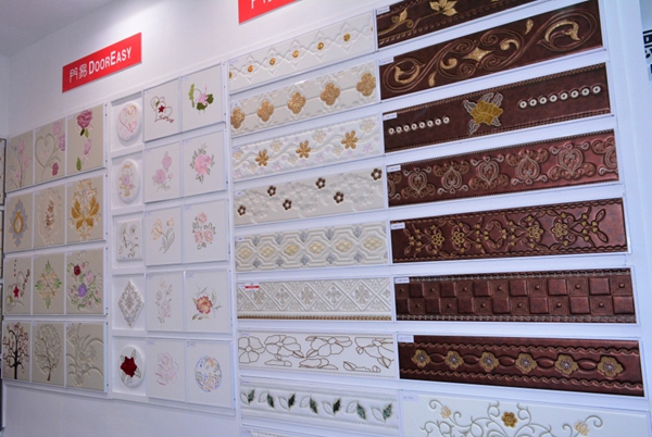 引领行业原创设计，门易华丽亮相广州衣柜展
