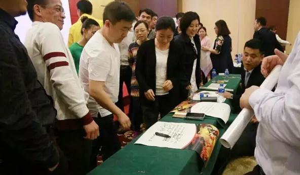 玩转拓展 · 无敌营销丨we are 司米橱柜伐木累！