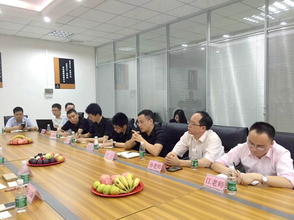 探讨家装铝门窗发展之路——中装协、建博会第三站走进罗兰西尼门窗
