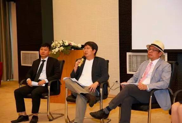 智能与建材家居“跨界与融合”研讨会及海峡两岸智能家居与设计巅峰对话在南京物联隆重举行