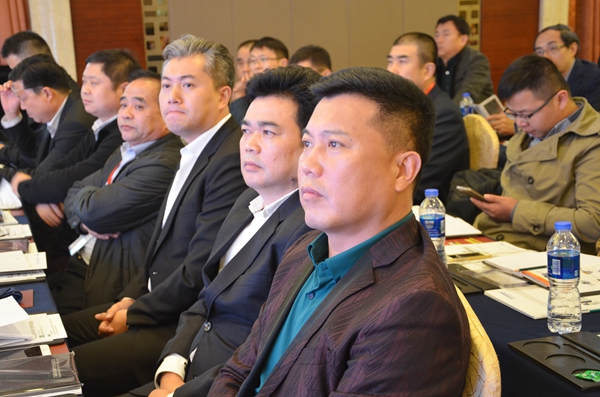 门窗幕墙界迎行业盛典,“工匠楷模”引百强企业新方向 门窗幕墙界迎行业盛典,“工匠楷模”引百强企业新方向