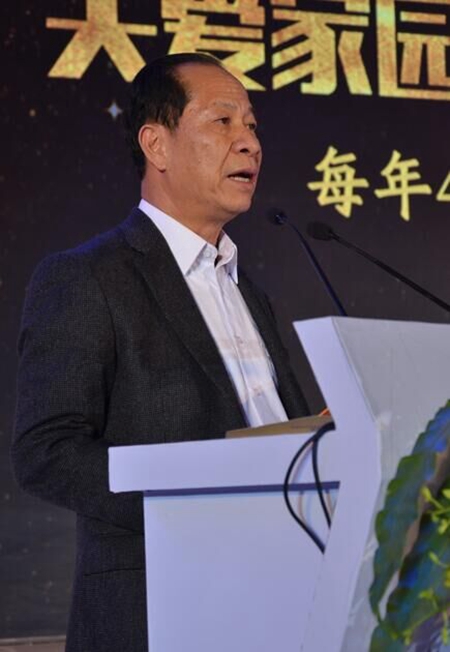 饮水思源 “关爱家园——中国家居业植树节”活动正式启动! 饮水思源 “关爱家园——中国家居业植树节”活动正式启动!