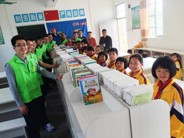 公益行|梦想读书站——恩平4所小学获捐价值逾12万元物资 公益行|梦想读书站——恩平4所小学获捐价值逾12万元物资