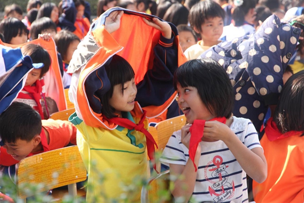 公益行|梦想读书站——恩平4所小学获捐价值逾12万元物资 公益行|梦想读书站——恩平4所小学获捐价值逾12万元物资