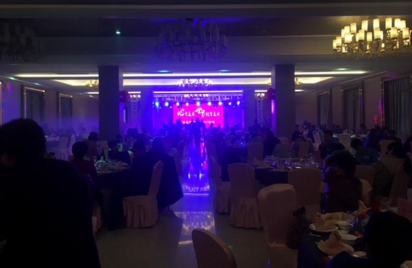“安丰居之夜”精彩绽放南太湖——记安丰居家居2017年年会